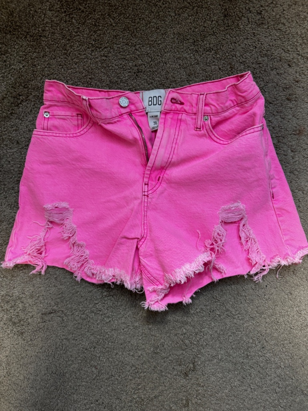 BDG Aline shorts size 28 - Picture 2 of 6